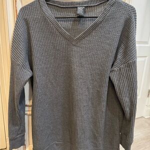 Women Lildy Solid Gray Waffle V‑Neck Sweater